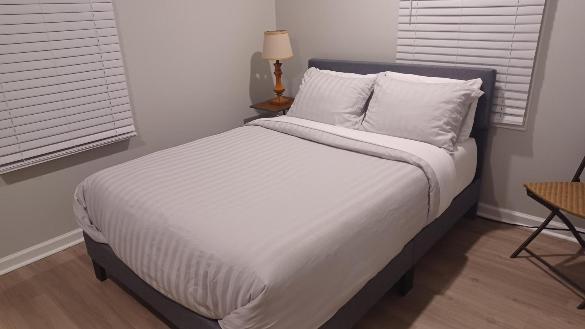 1 Bedroom Pina Pecan House By Palace Of Nobles Holiday home Charlotte